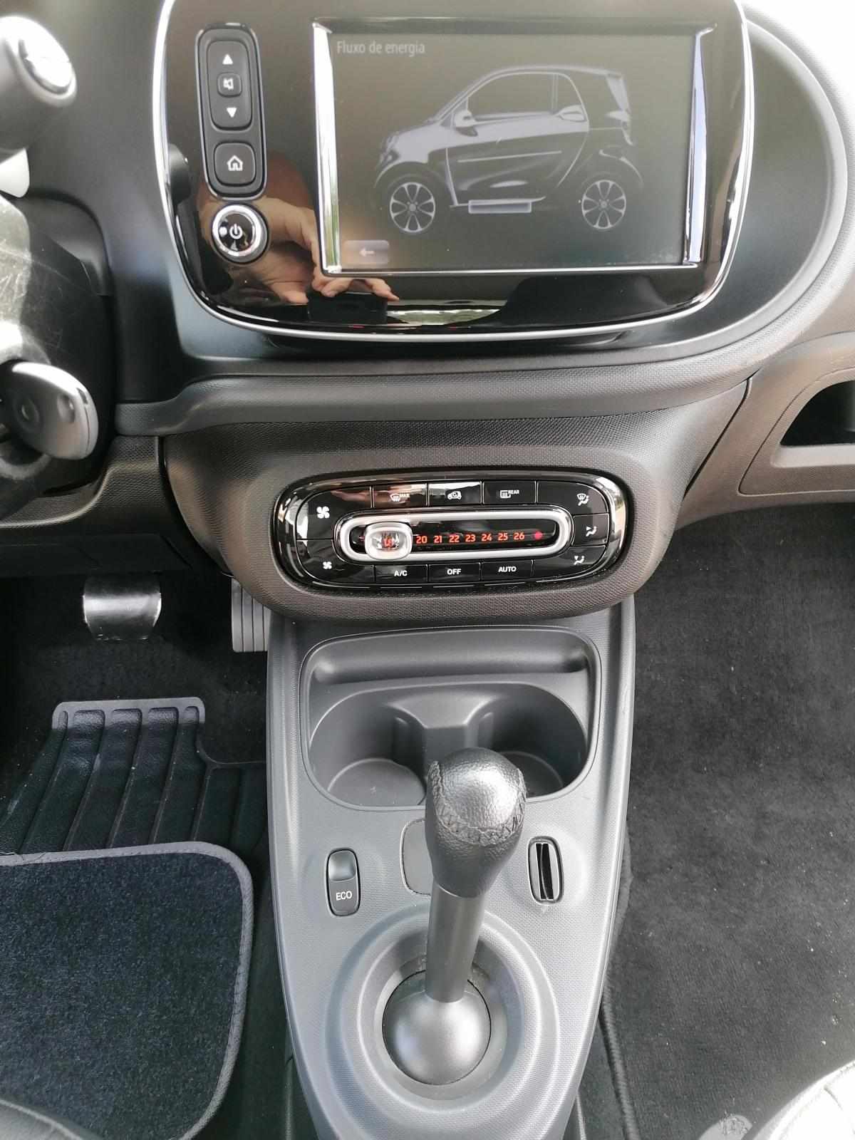 smart-fortwo-17-6-kwh-2019-eletrico