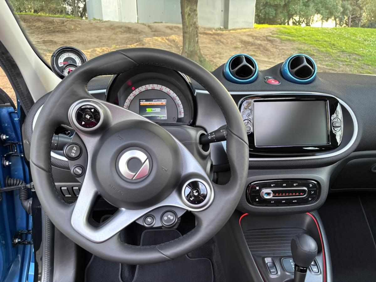 smart-forfour-17-6-kwh-2022-eletrico