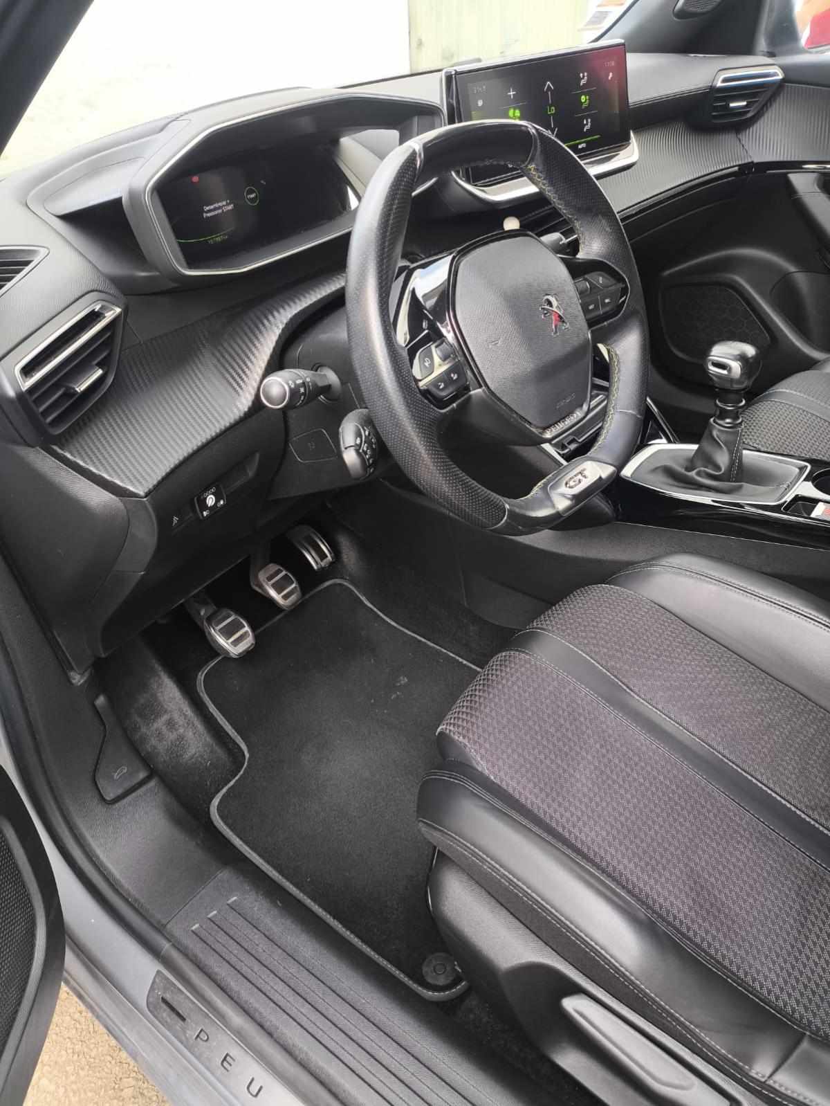 peugeot-2008-1-2-puretech-2021-gasolina-1199cc