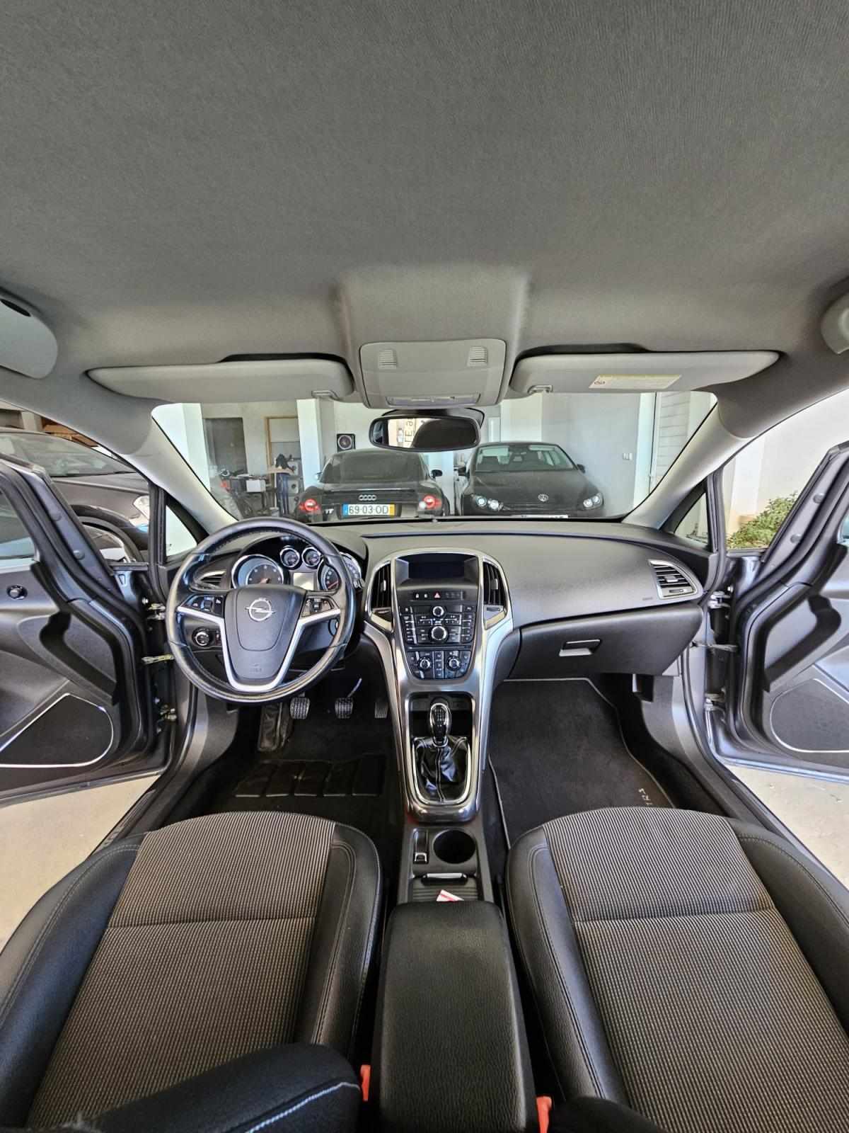 opel-astra-1-7-cdti-2010-diesel-1686cc
