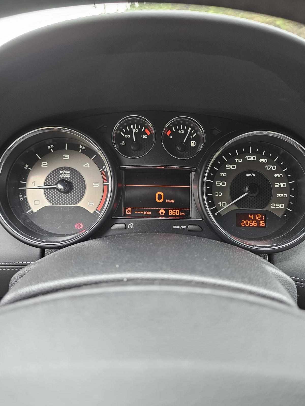 peugeot-rcz-2-0-hdi-fap-2011-diesel-1997cc