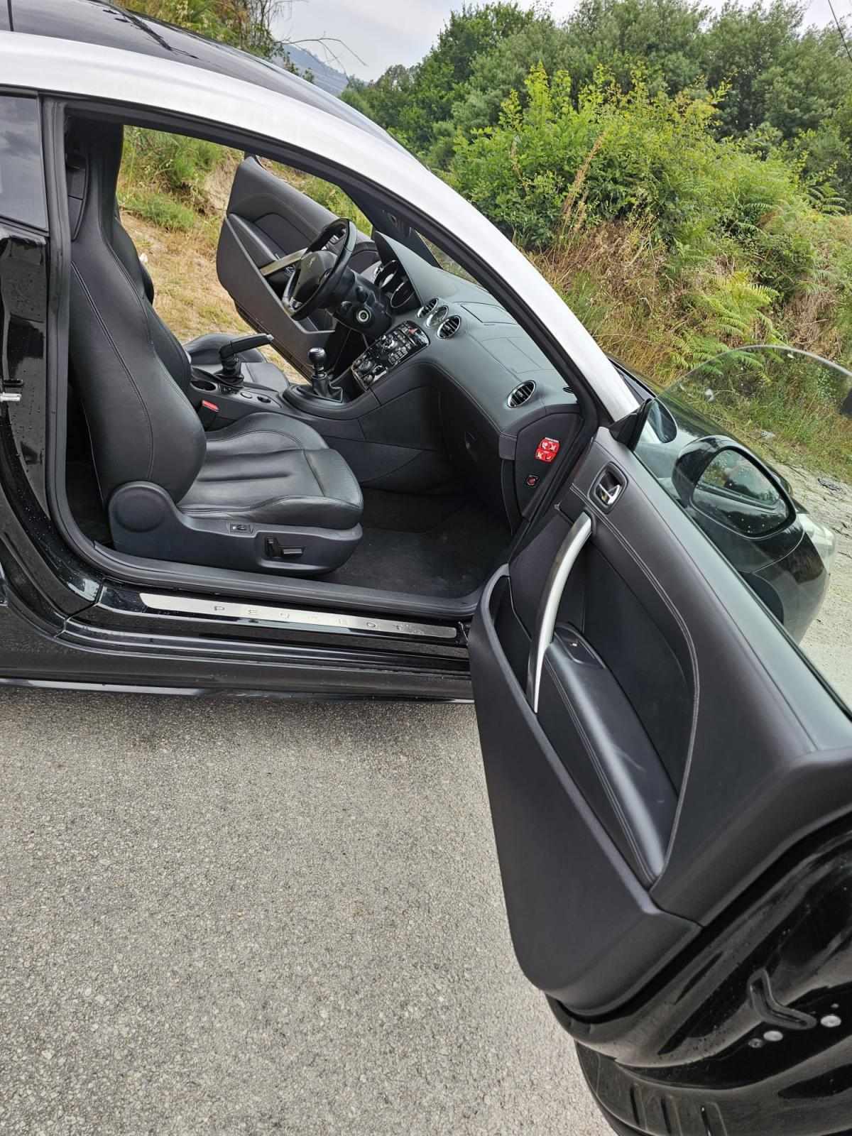 peugeot-rcz-2-0-hdi-fap-2011-diesel-1997cc