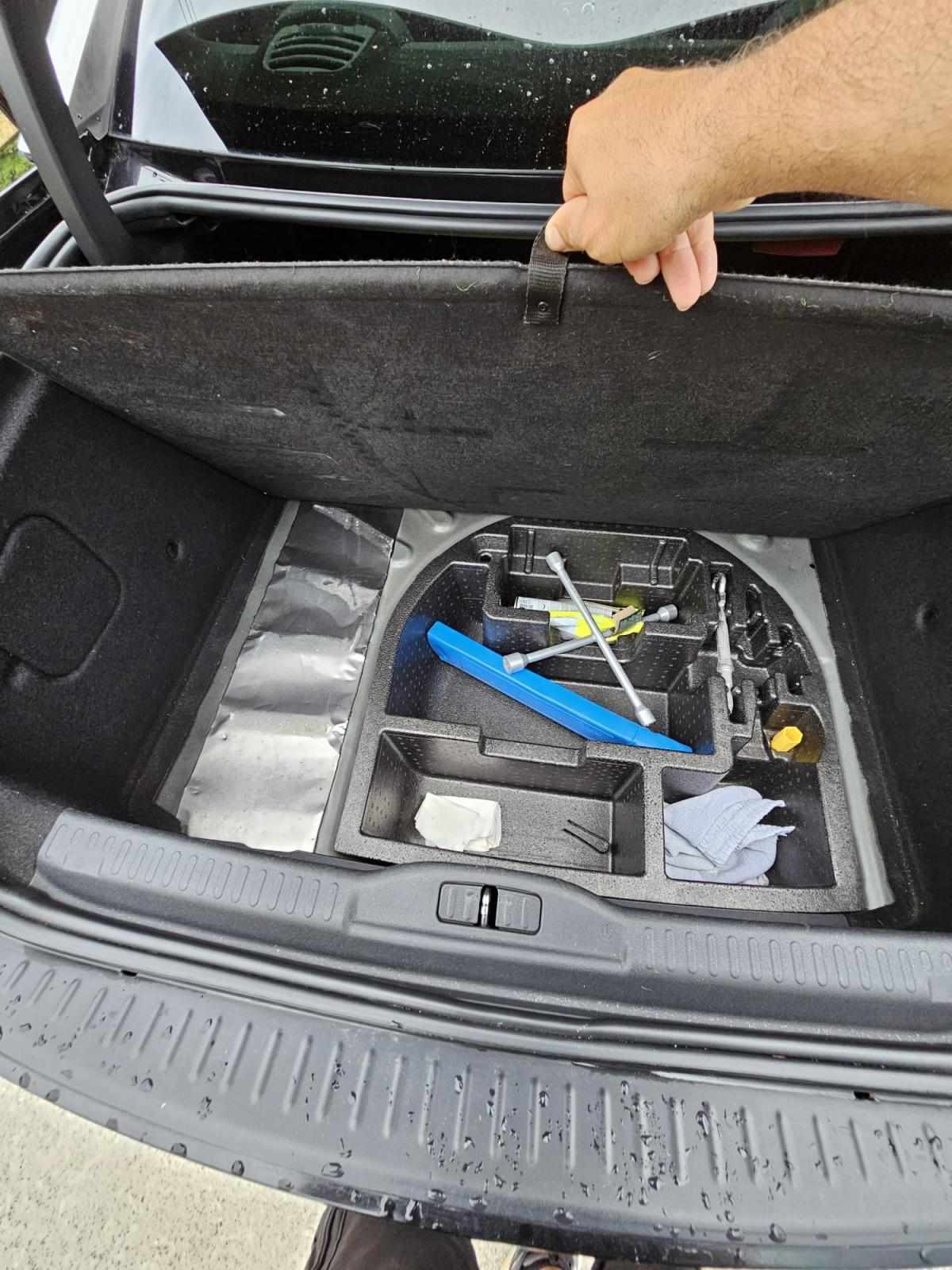 peugeot-rcz-2-0-hdi-fap-2011-diesel-1997cc