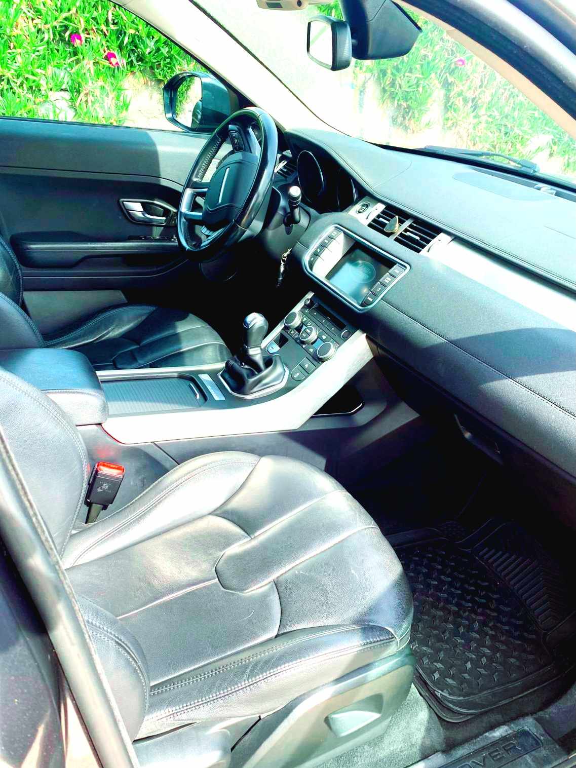 land-rover-range-rover-evoque-2-2-td4-awd-2015-diesel-2179cc