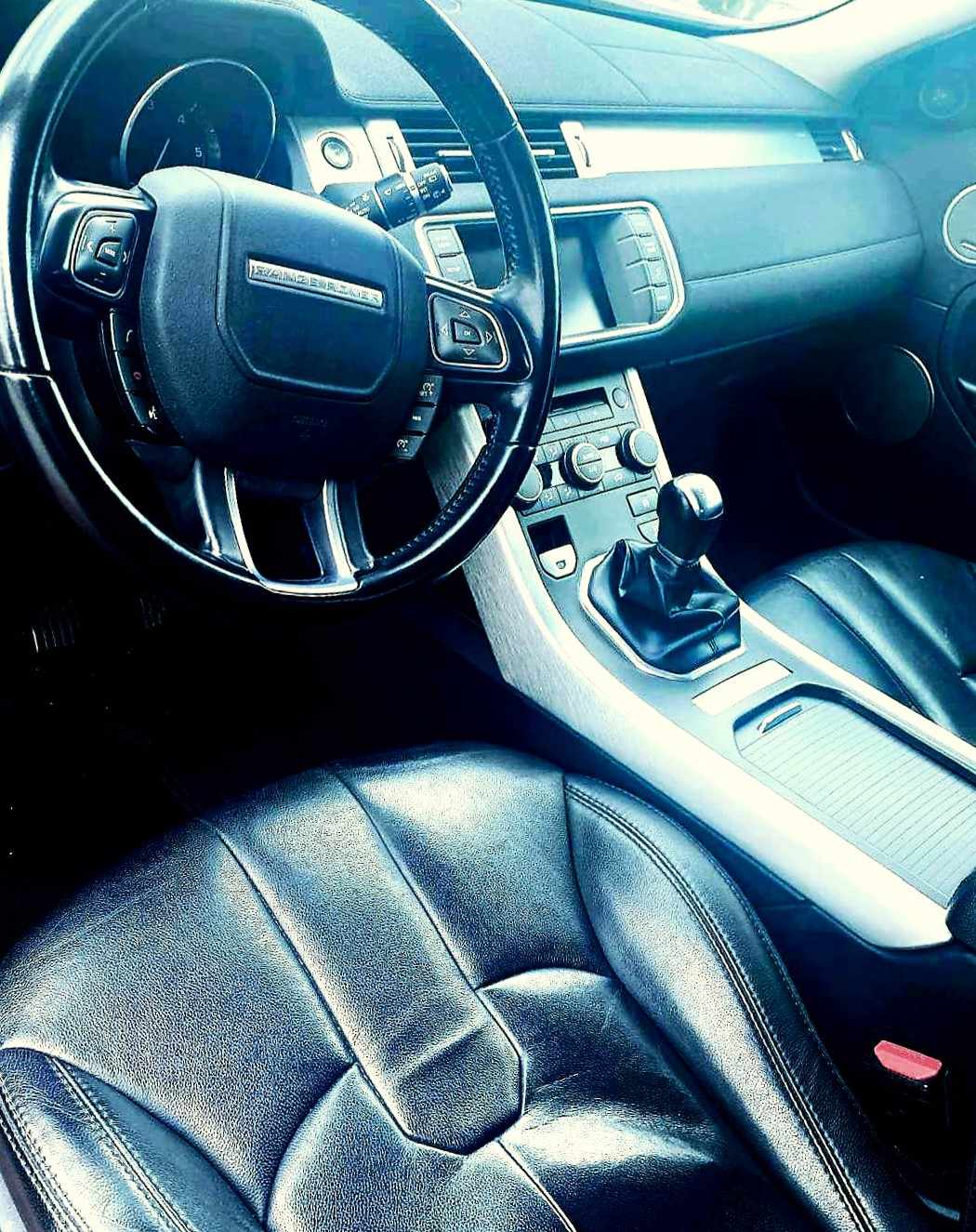 land-rover-range-rover-evoque-2-2-td4-awd-2015-diesel-2179cc