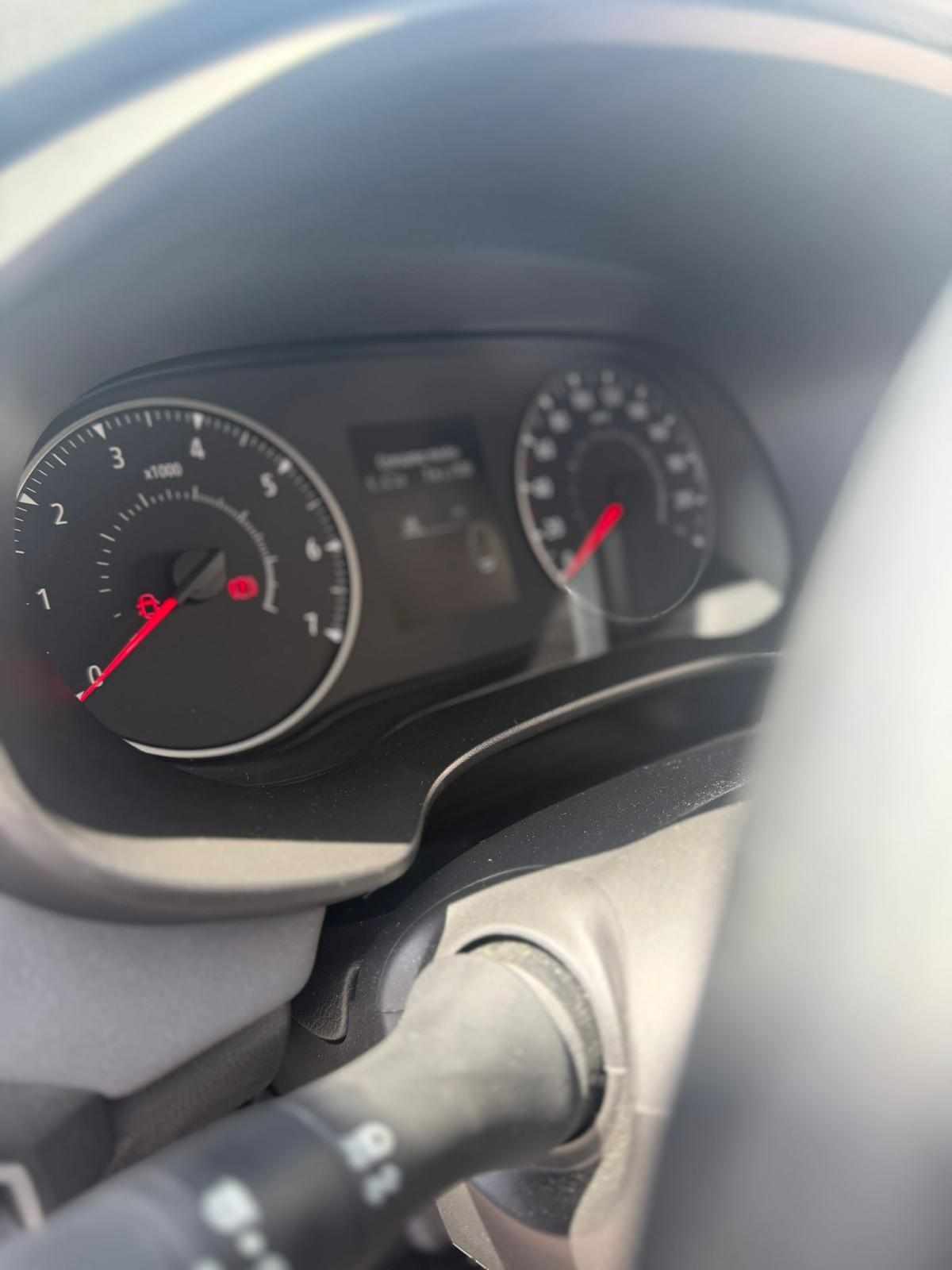 dacia-sandero-1-0-tce-2025-gasolina-999cc