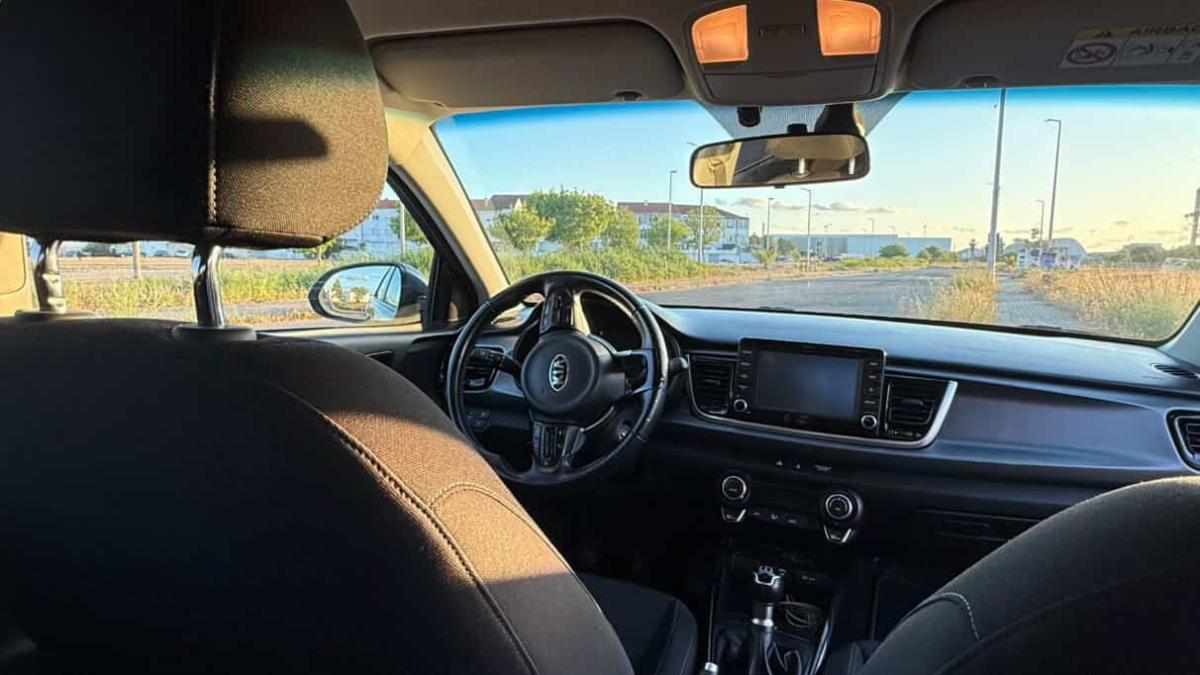 kia-rio-1-2-cvvt-2017-gasolina-1248cc