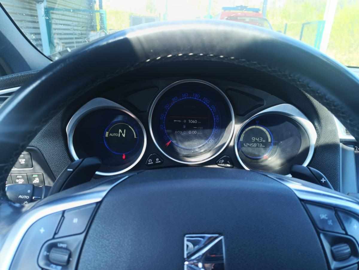 citroen-ds4-1-6-111cv-2012-diesel-1560cc