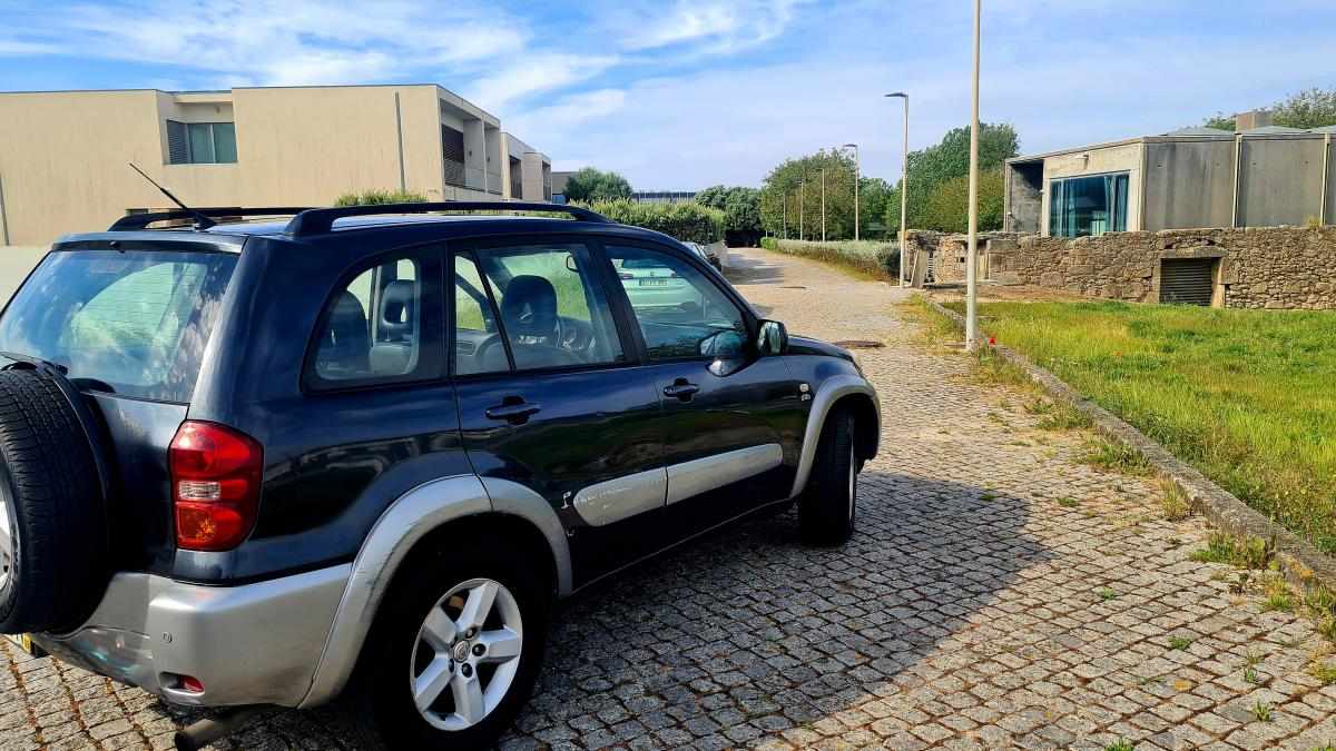 toyota-rav4-2-0-d-4d-4wd-2003-diesel-1995cc