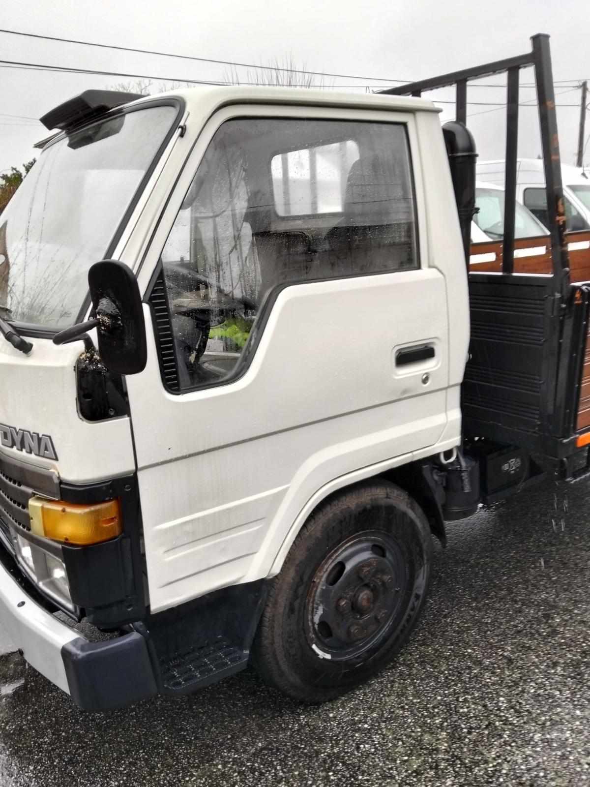 toyota-dyna-3-5-1993-diesel-2977cc