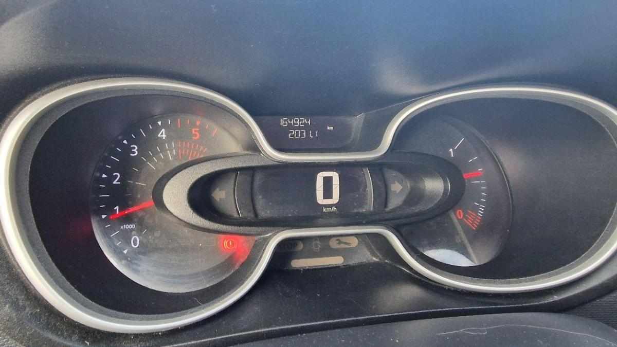 renault-trafic-2-0-120cv-2021-diesel-1997cc