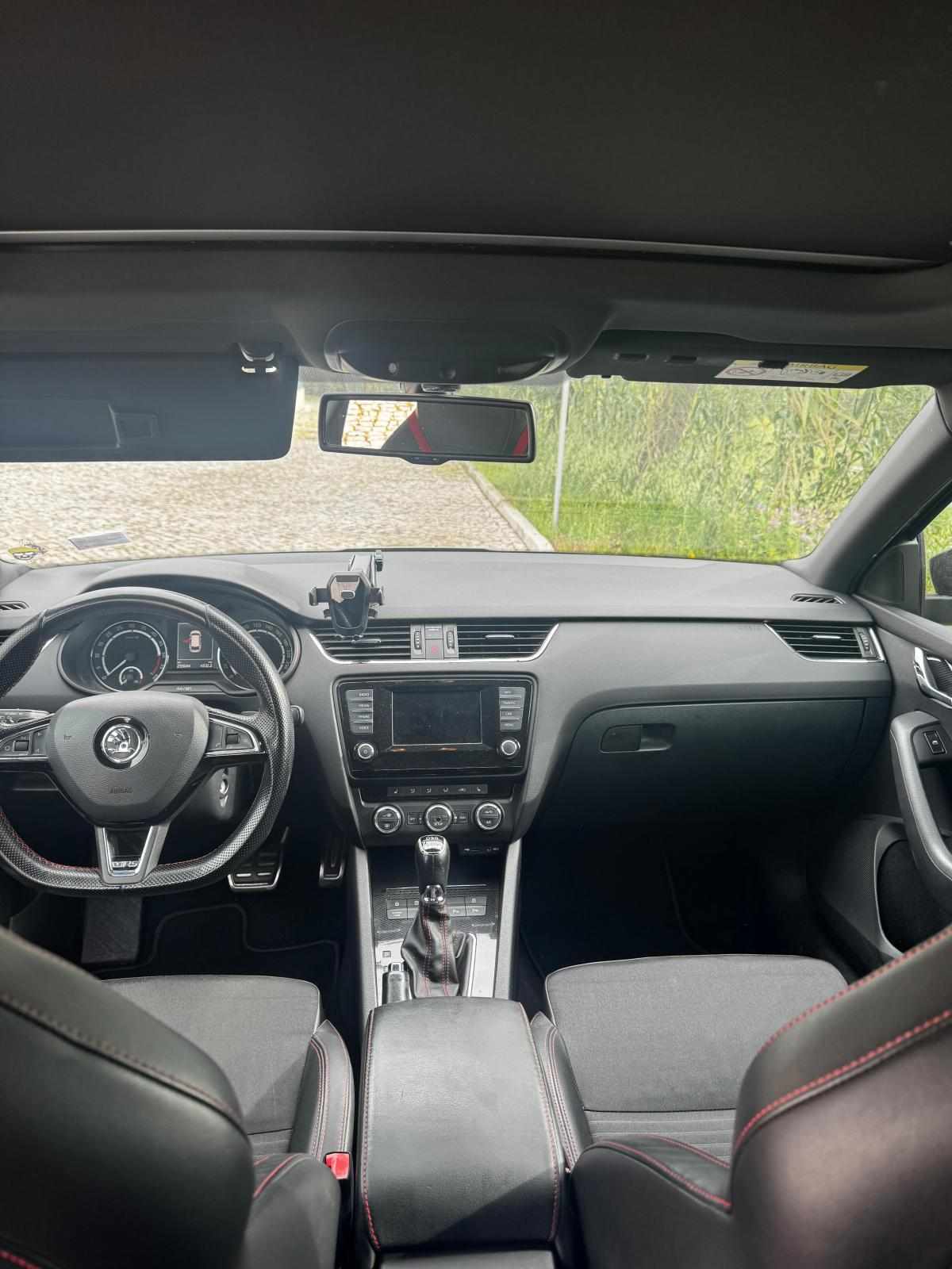 skoda-octavia-rs-2-0-tdi-2015-diesel-1968cc
