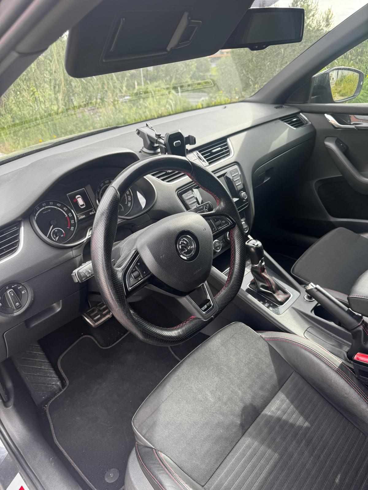 skoda-octavia-rs-2-0-tdi-2015-diesel-1968cc