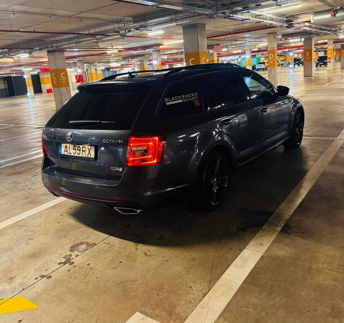 skoda-octavia-rs-2-0-tdi-2015-diesel-1968cc