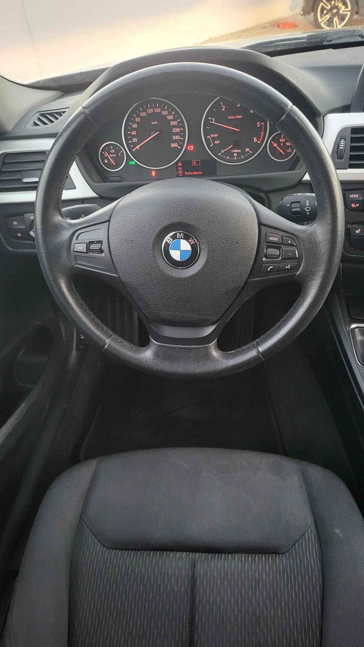 bmw-serie-3-318d-2013-diesel-1995cc