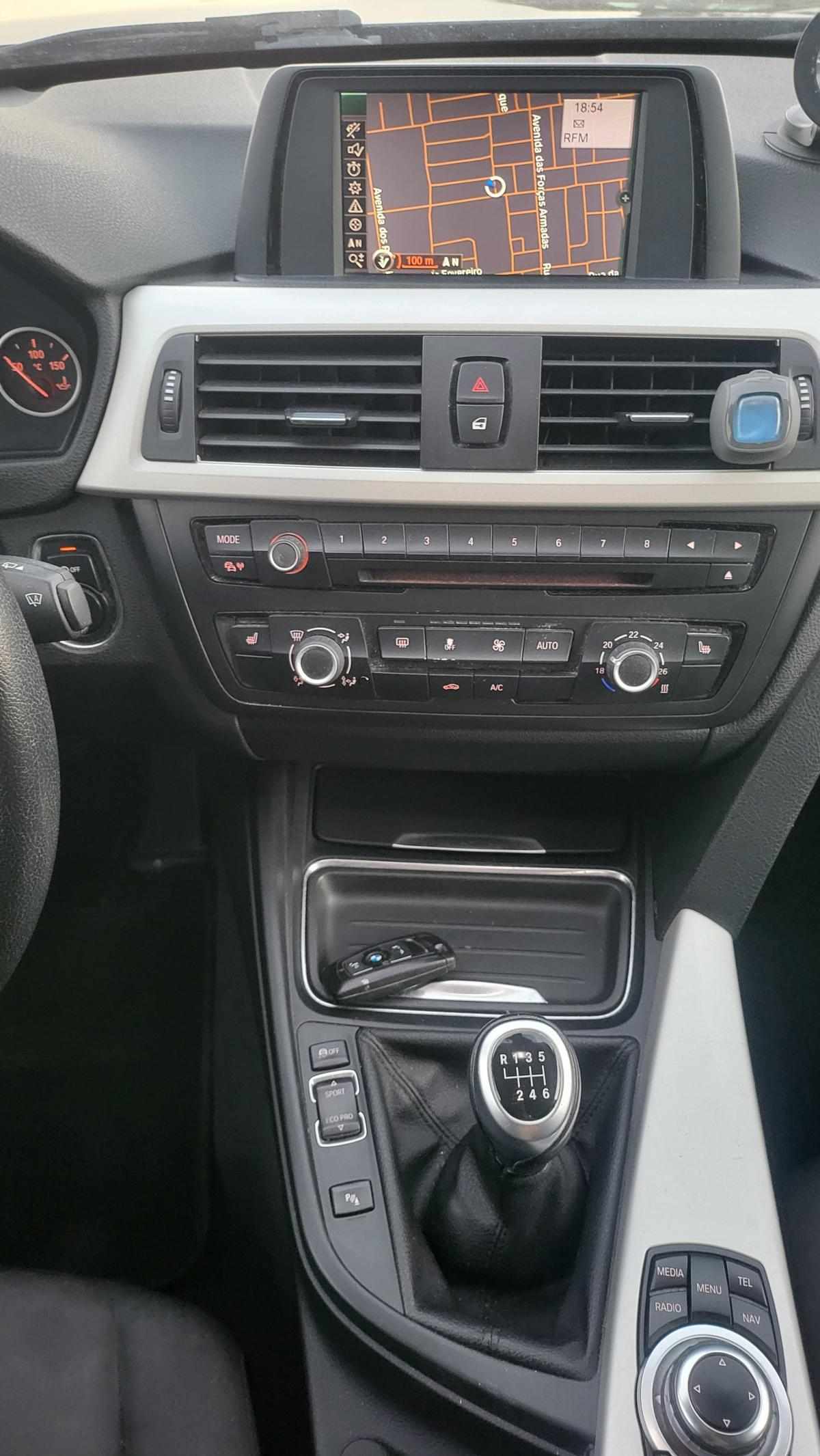 bmw-serie-3-318d-2013-diesel-1995cc