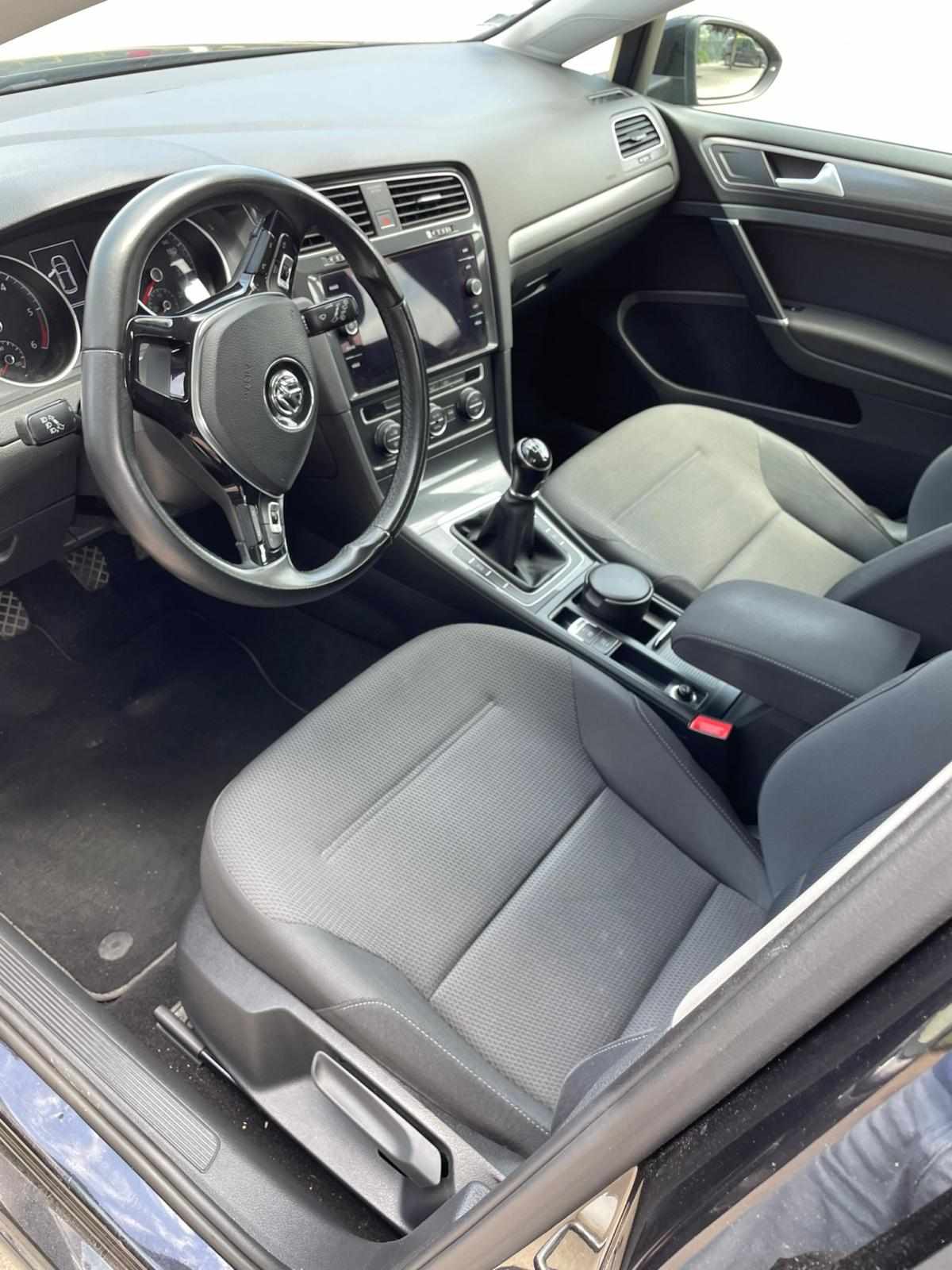 volkswagen-golf-1-6-tdi-bluemotion-2017-diesel-1598cc