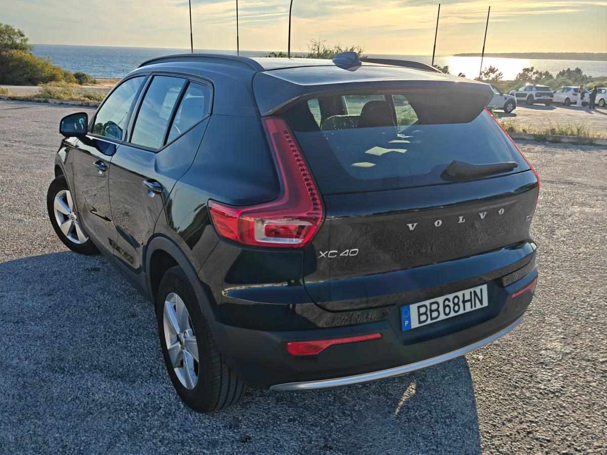 volvo-xc40-1-5-t2-2023-gasolina-1477cc
