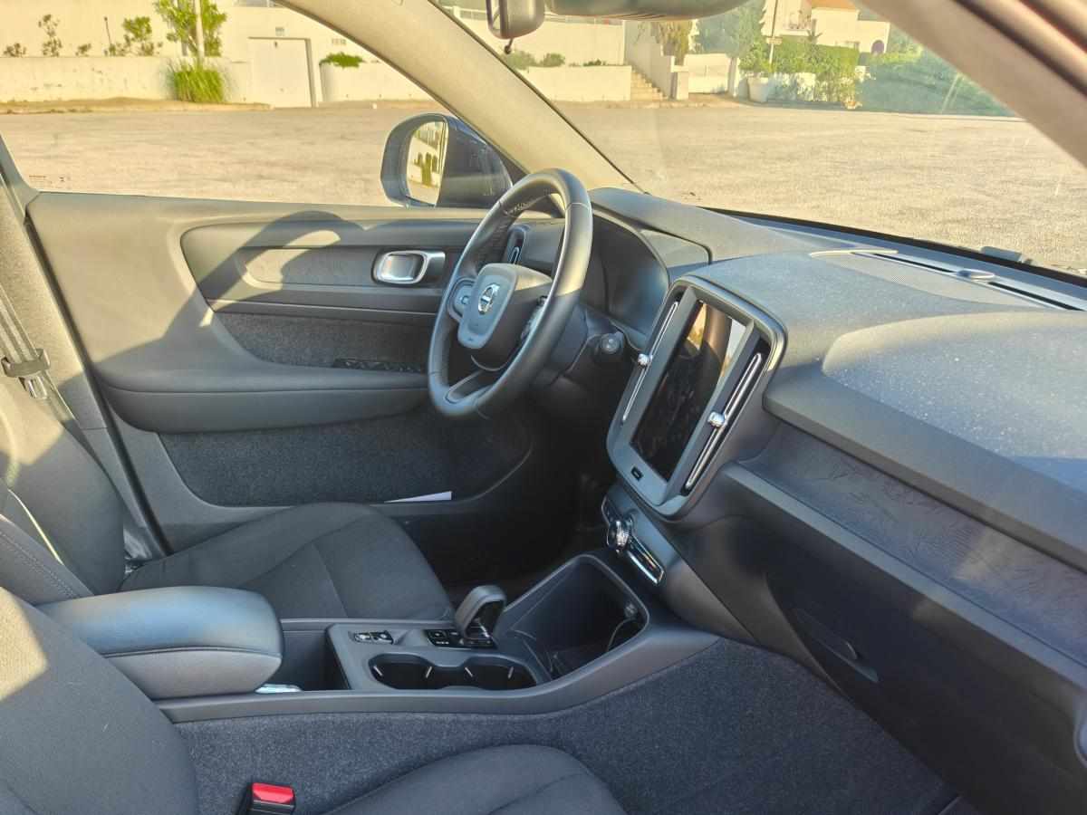 volvo-xc40-1-5-t2-2023-gasolina-1477cc