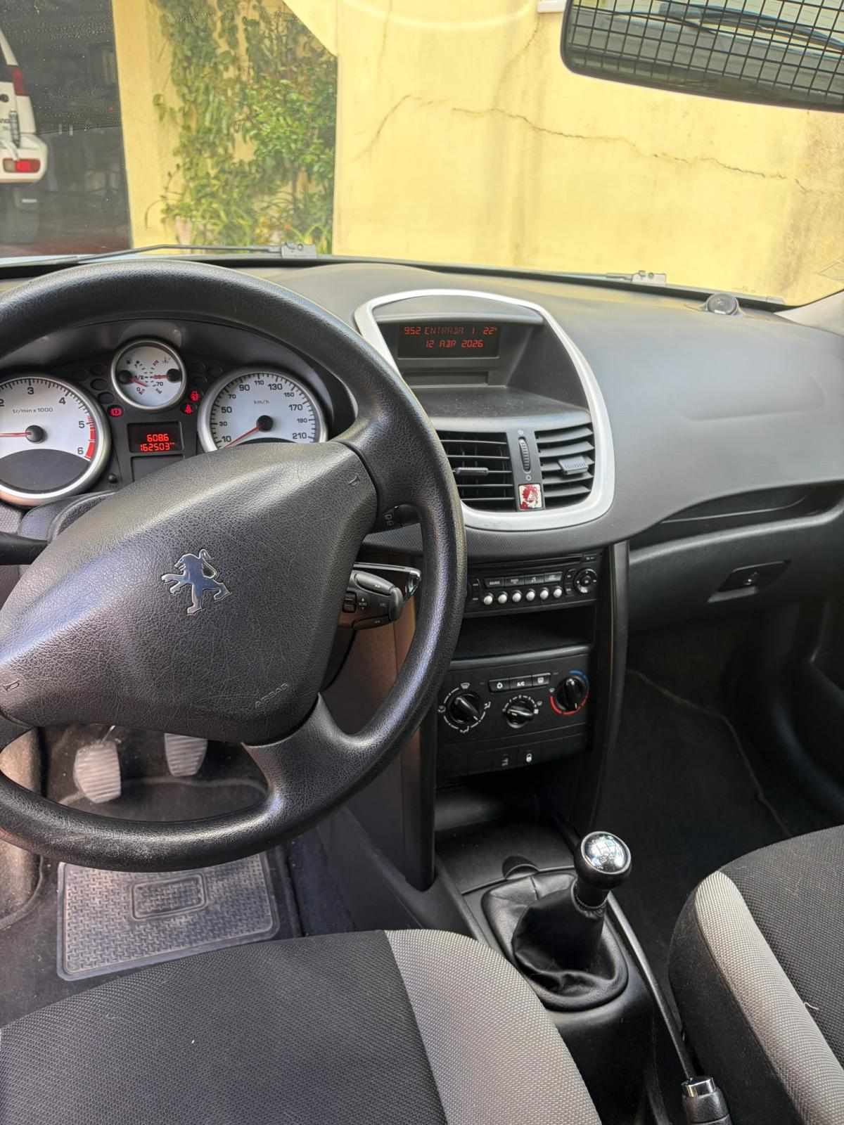 peugeot-207-1-6-90cv-2007-diesel-1560cc