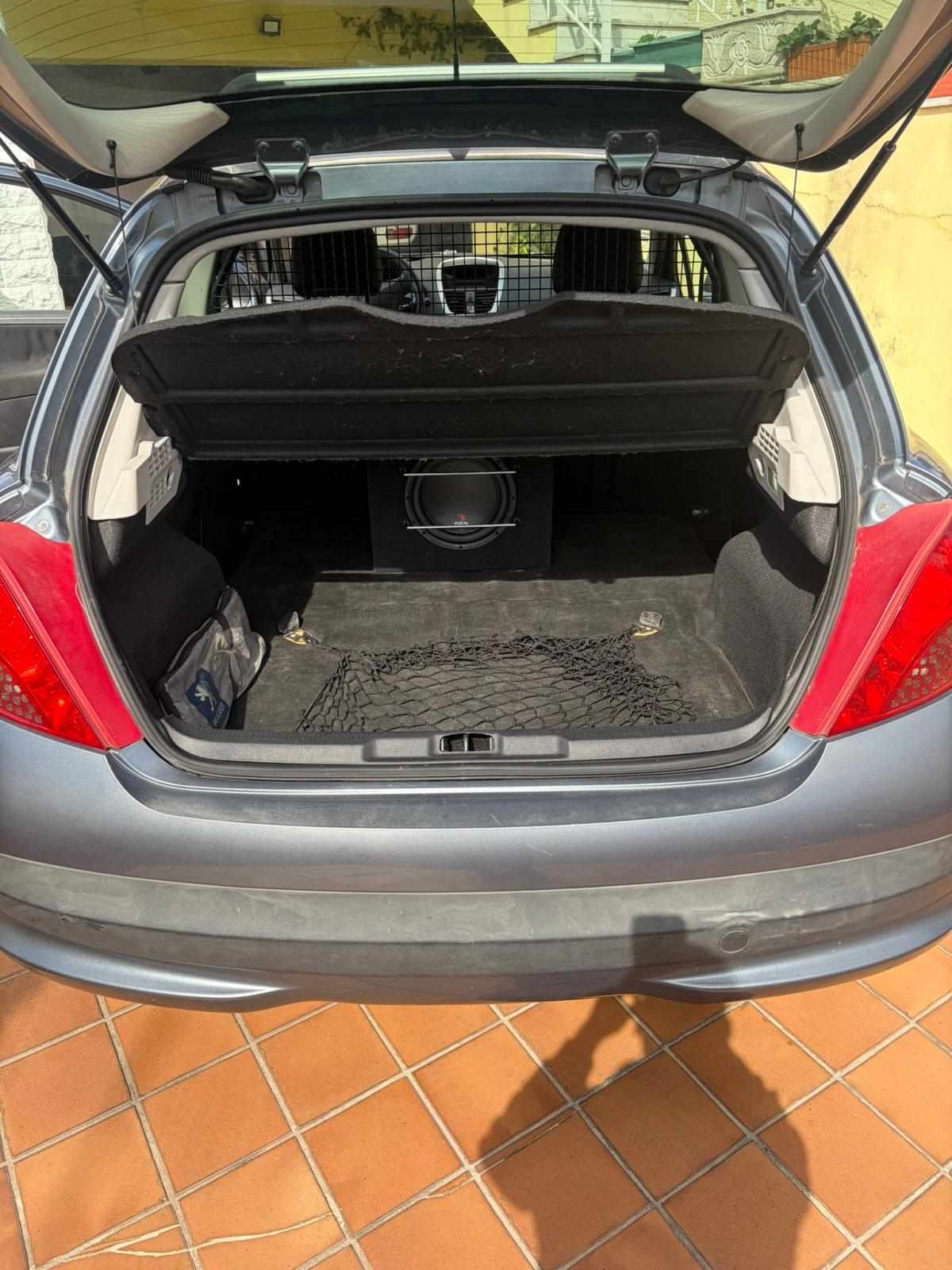 peugeot-207-1-6-90cv-2007-diesel-1560cc
