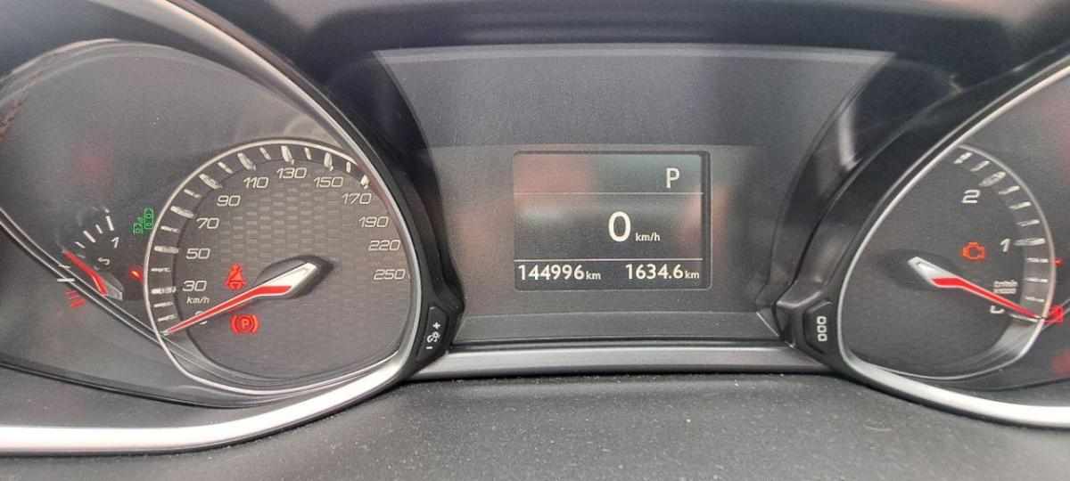 peugeot-308-2-0-bluehdi-2016-diesel-1997cc