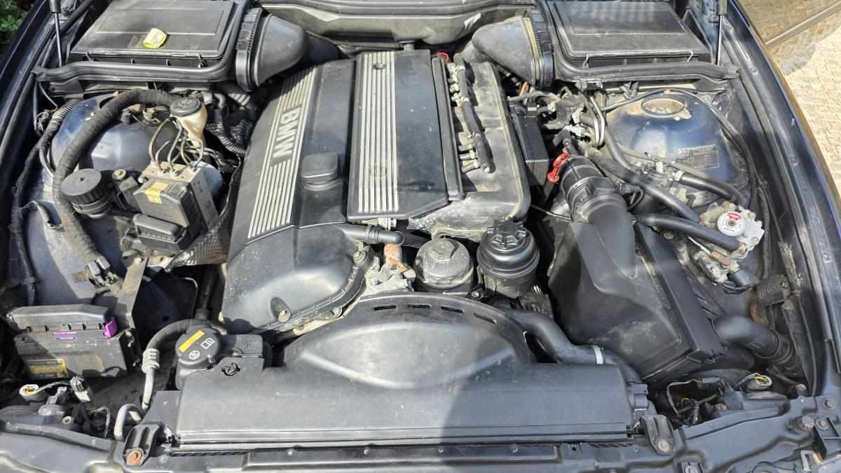 bmw-serie-5-520i-2000-gasolina-1991cc