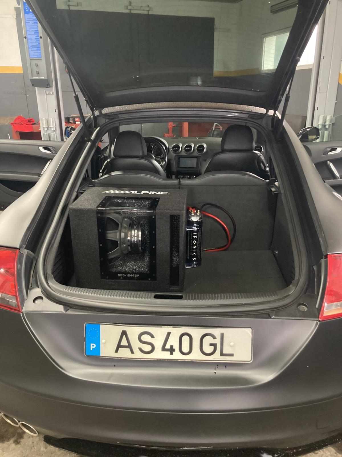 audi-tt-2-0-tdi-dpf-quattro-2010-diesel-1968cc