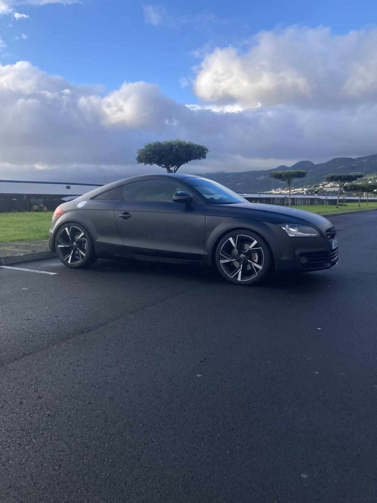 audi-tt-2-0-tdi-dpf-quattro-2010-diesel-1968cc