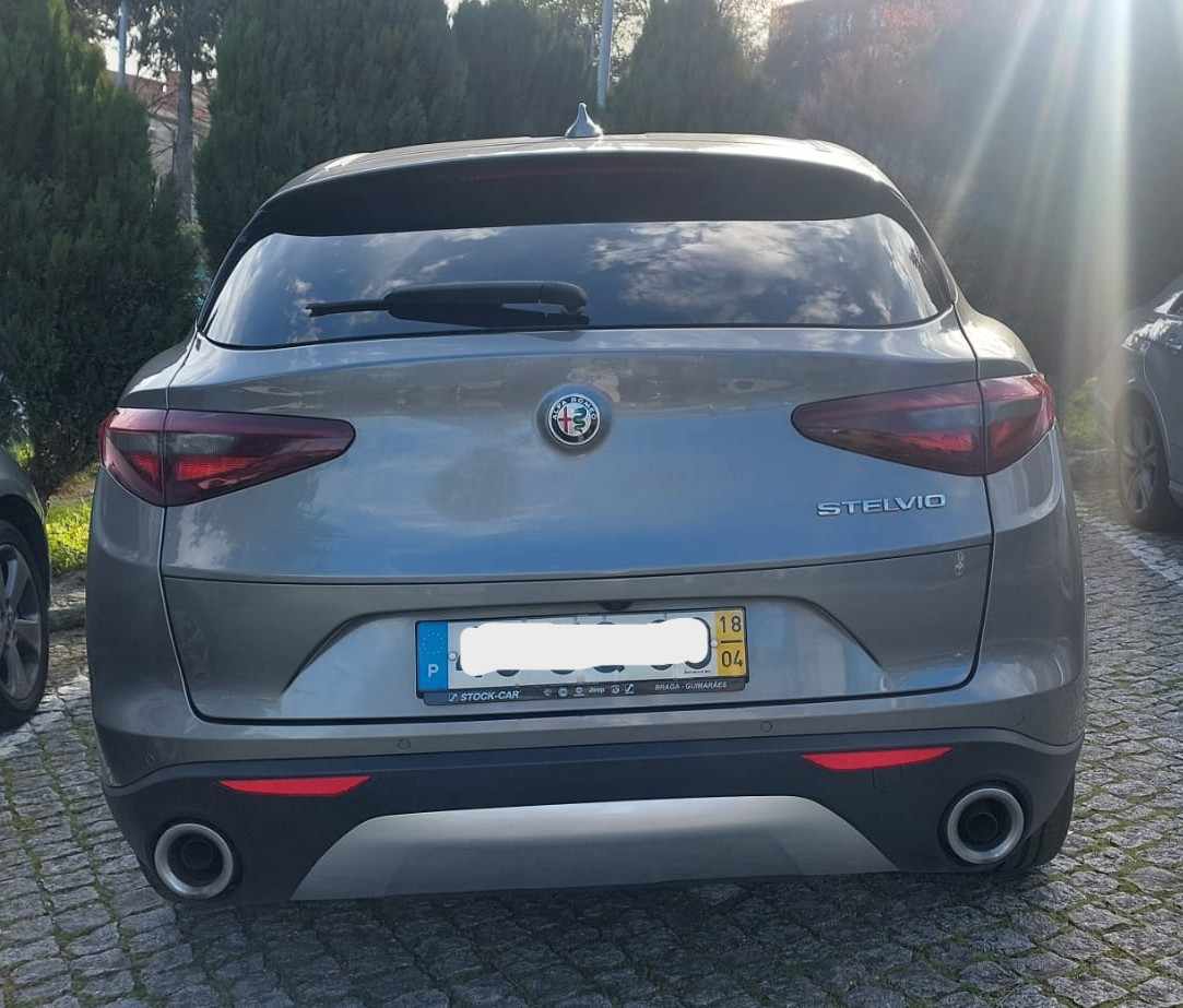alfa-romeo-stelvio-2-2-jtdm-2018-diesel-2143cc