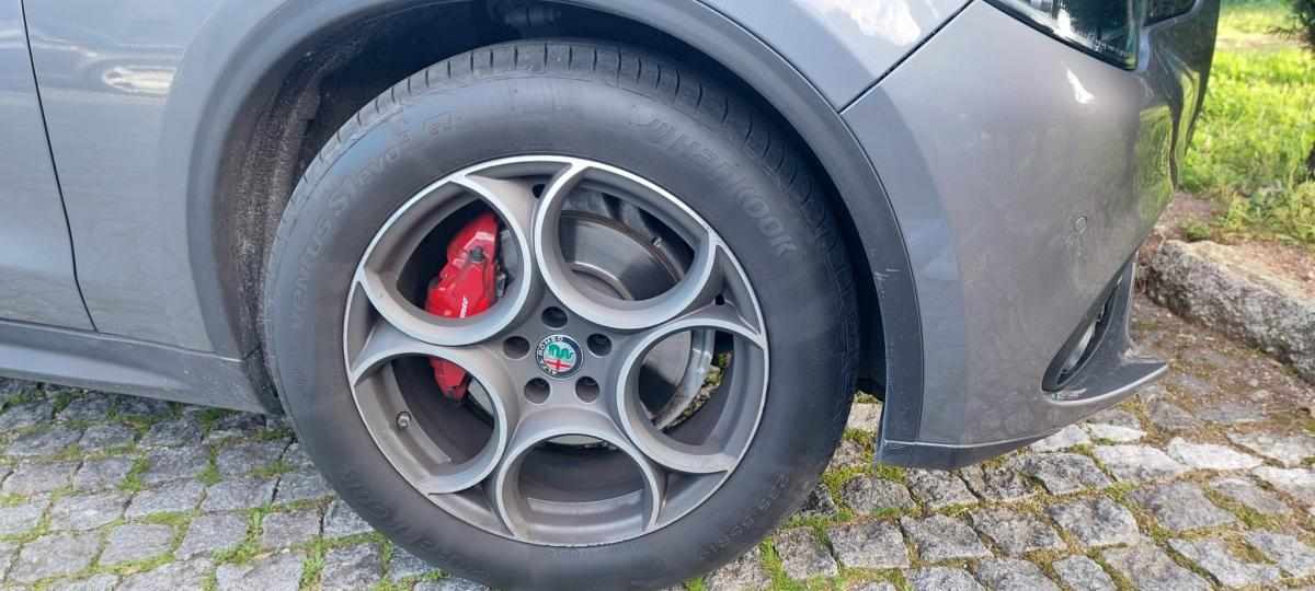 alfa-romeo-stelvio-2-2-jtdm-2018-diesel-2143cc