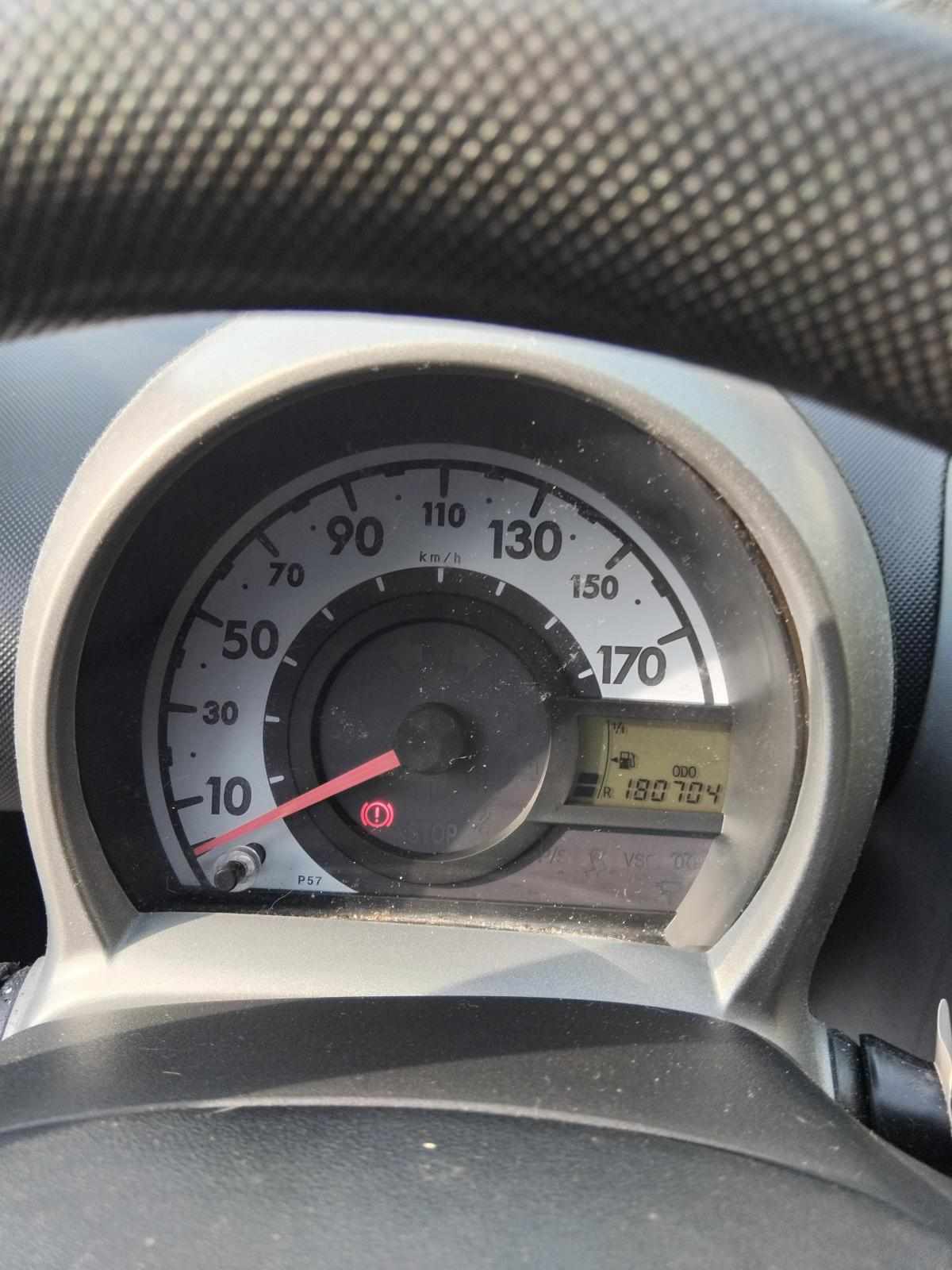 toyota-aygo-1-0-vvt-i-2011-gasolina-998cc