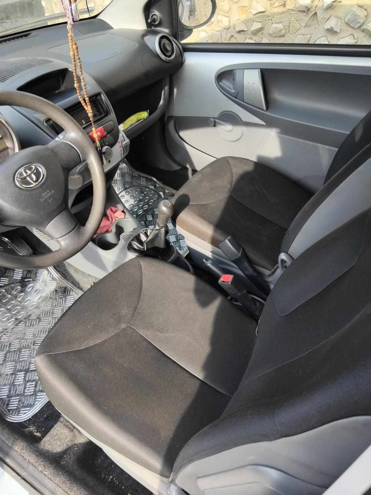 toyota-aygo-1-0-vvt-i-2011-gasolina-998cc
