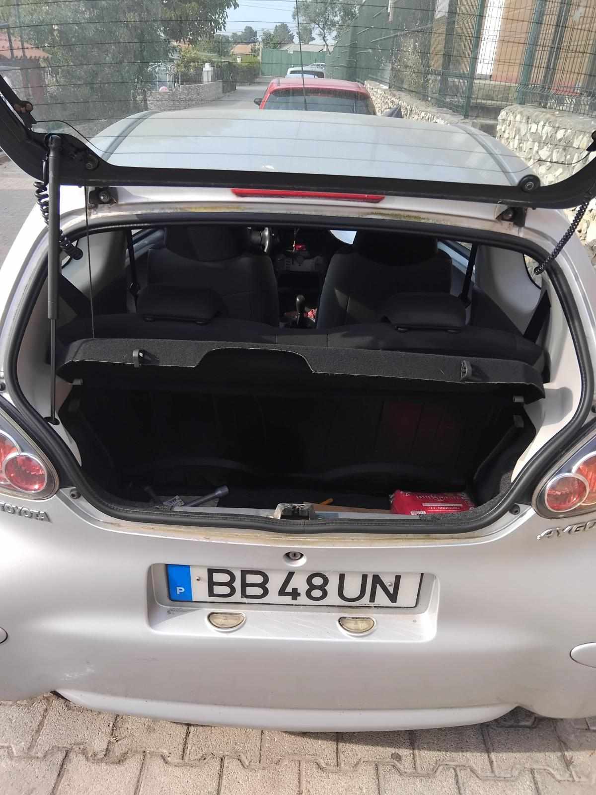 toyota-aygo-1-0-vvt-i-2011-gasolina-998cc
