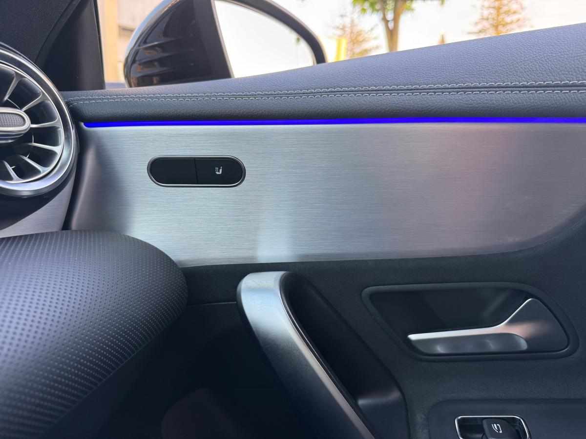 mercedes-benz-cla-250-e-2020-gasolina-1332cc