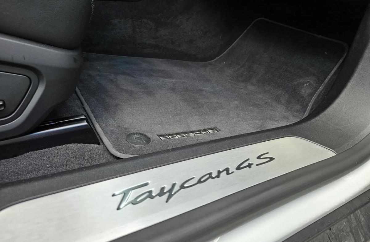 porsche-taycan-4s-2022-eletrico