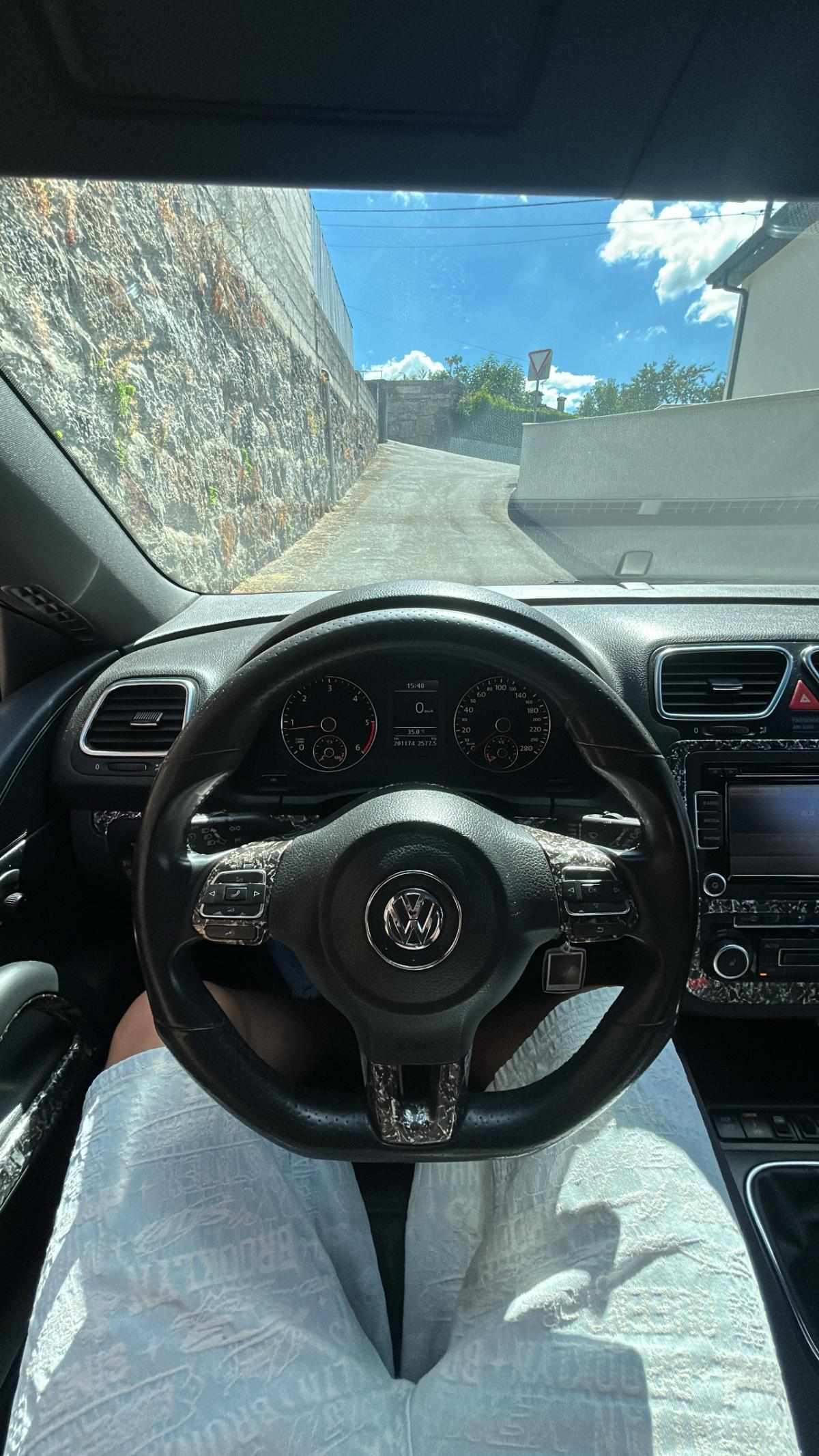 volkswagen-scirocco-2-0-tdi-2010-diesel-1968cc