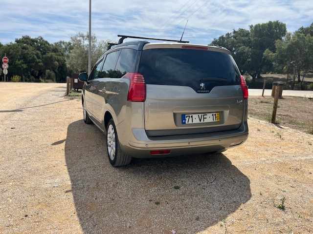 peugeot-5008-1-6-hdi-fap-2014-diesel-1560cc