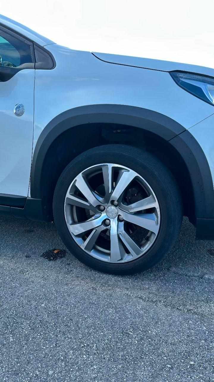 peugeot-2008-1-2-puretech-2017-gasolina-1199cc