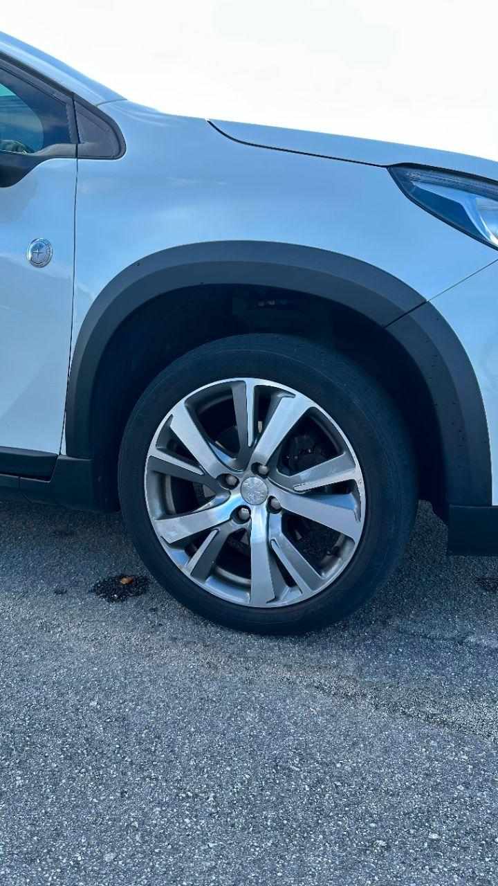 peugeot-2008-1-2-puretech-2017-gasolina-1199cc