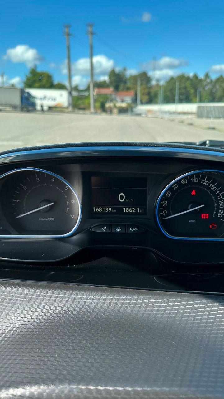 peugeot-2008-1-2-puretech-2017-gasolina-1199cc