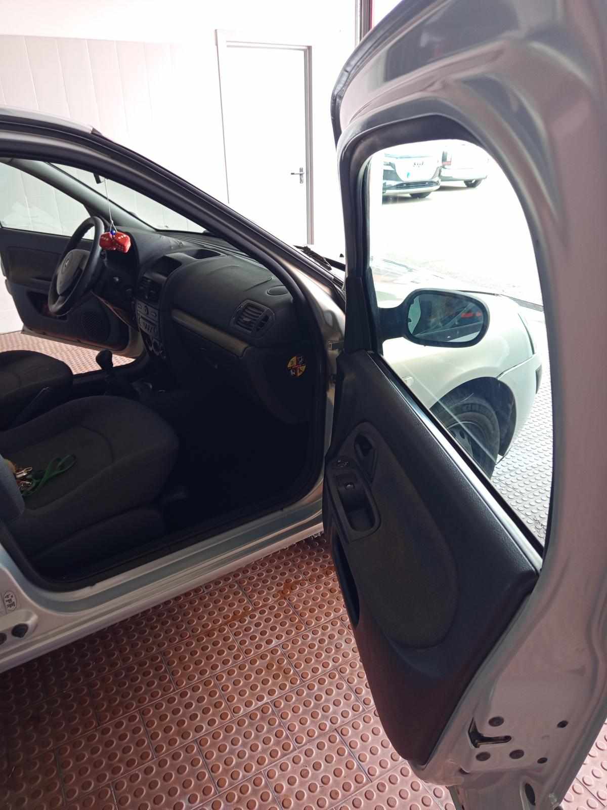 renault-clio-1-5-dci-2004-diesel-1461cc