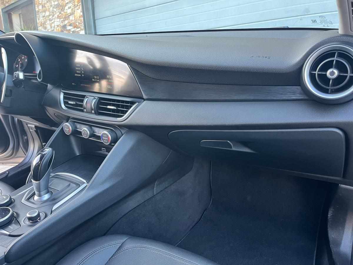 alfa-romeo-giulia-2-2-jtdm-2019-diesel-2143cc