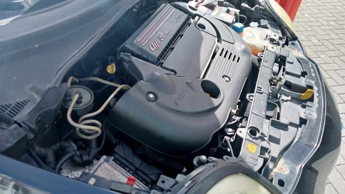 alfa-romeo-mito-1-3-jtdm-16v-2011-diesel-1248cc