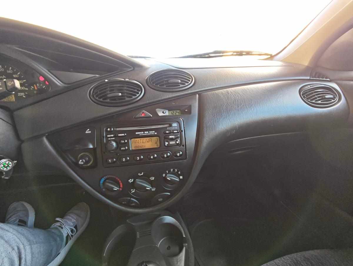 ford-focus-1-6-1999-gasolina-1596cc
