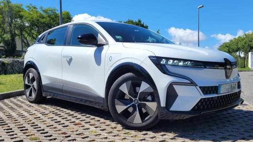 renault-megane-e-tech-ev40-2023-eletrico