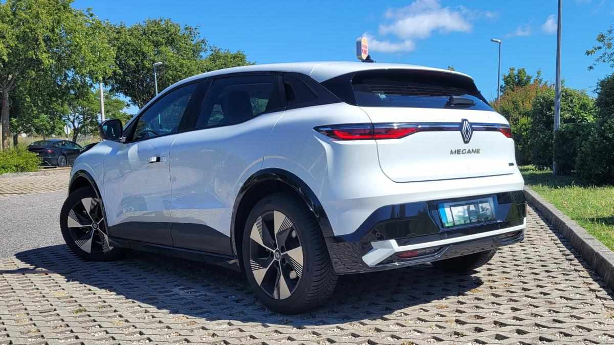 renault-megane-e-tech-ev40-2023-eletrico