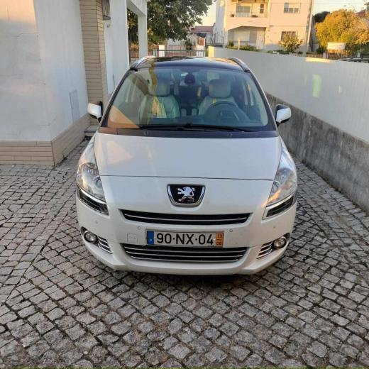 peugeot-5008-1-6-hdi-fap-2013-diesel-1560cc