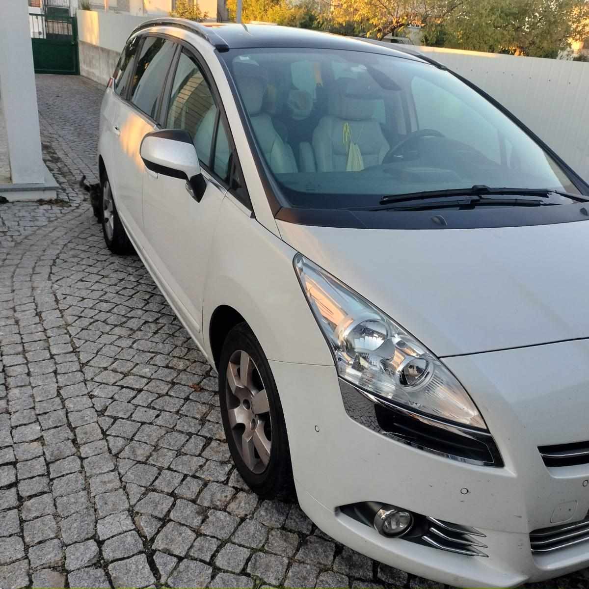 peugeot-5008-1-6-hdi-fap-2013-diesel-1560cc
