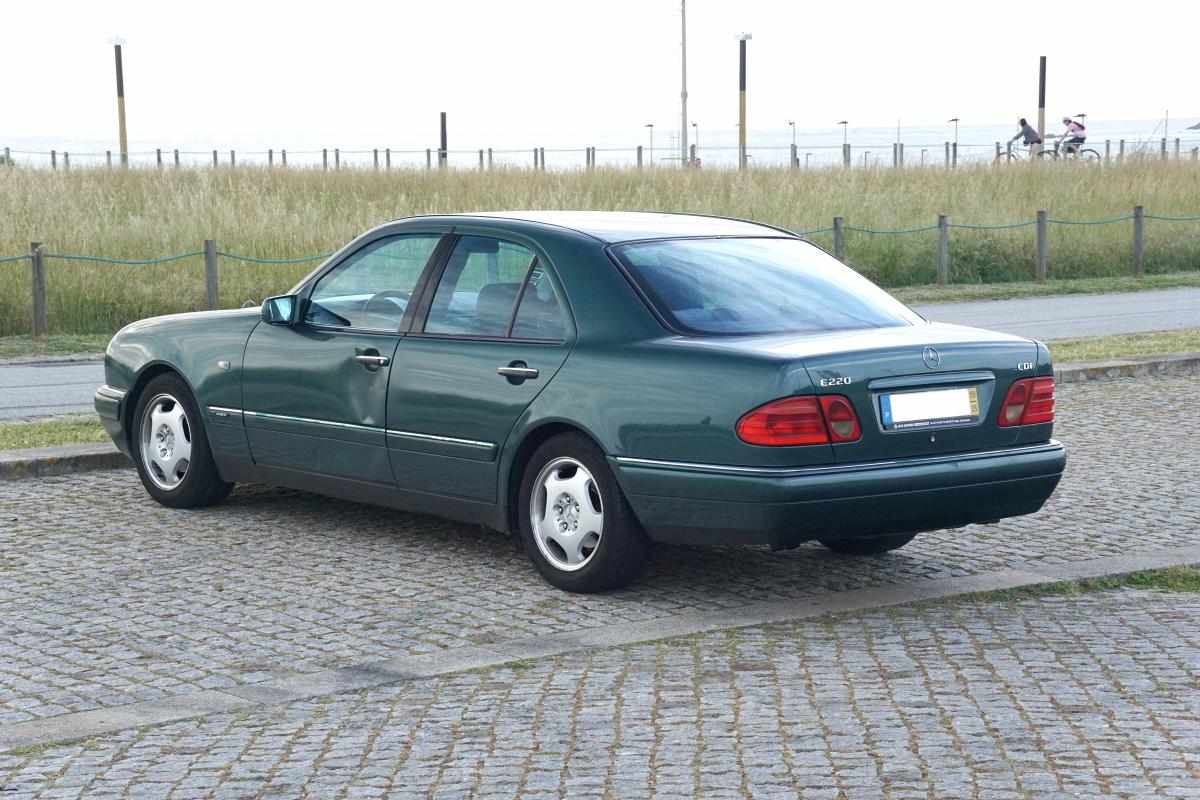 mercedes-benz-classe-e-e-220-cdi-1999-diesel-2151cc